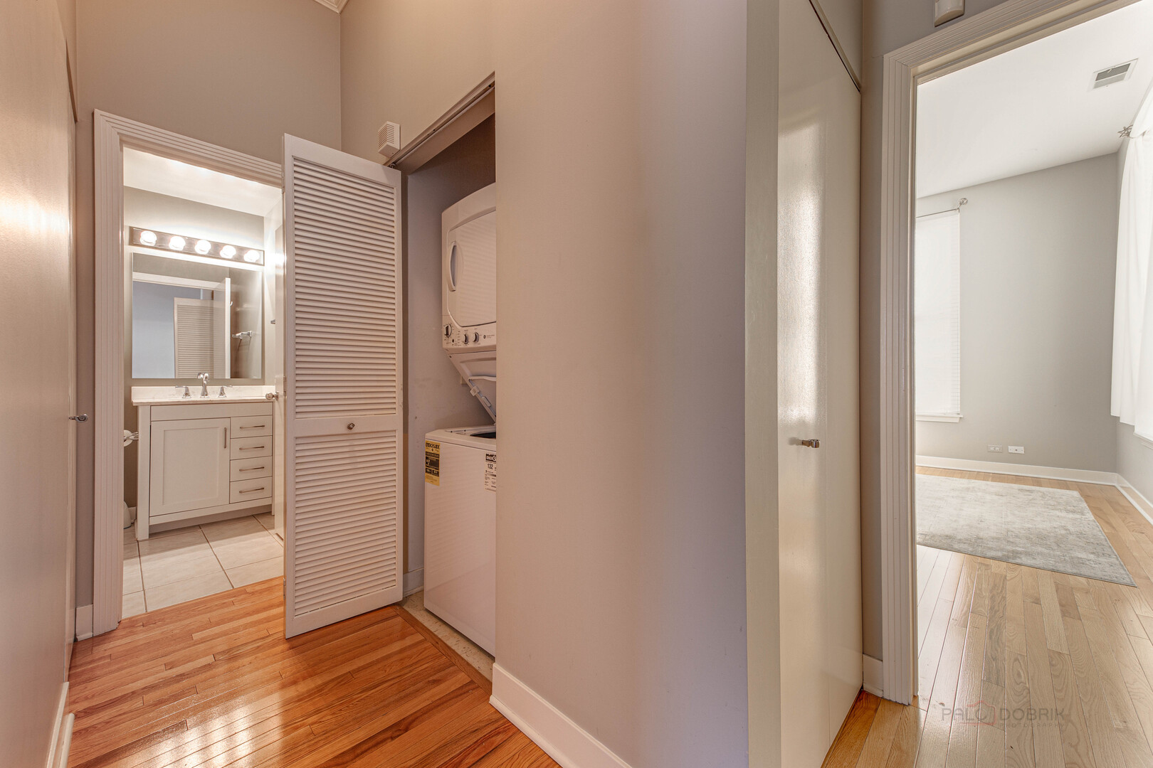 210 Leonard Wood #101, Highland Park, IL 60035