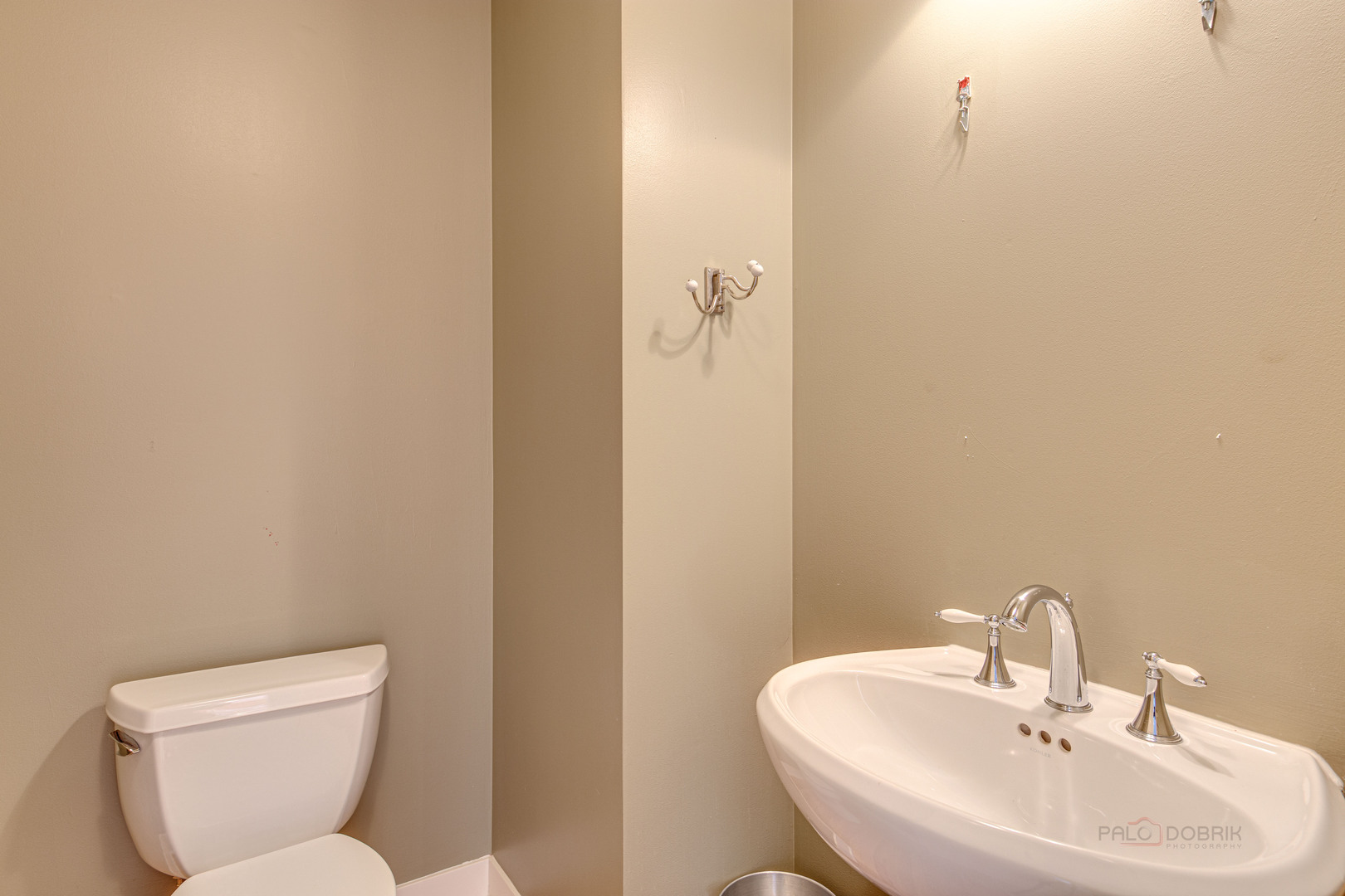 210 Leonard Wood #101, Highland Park, IL 60035