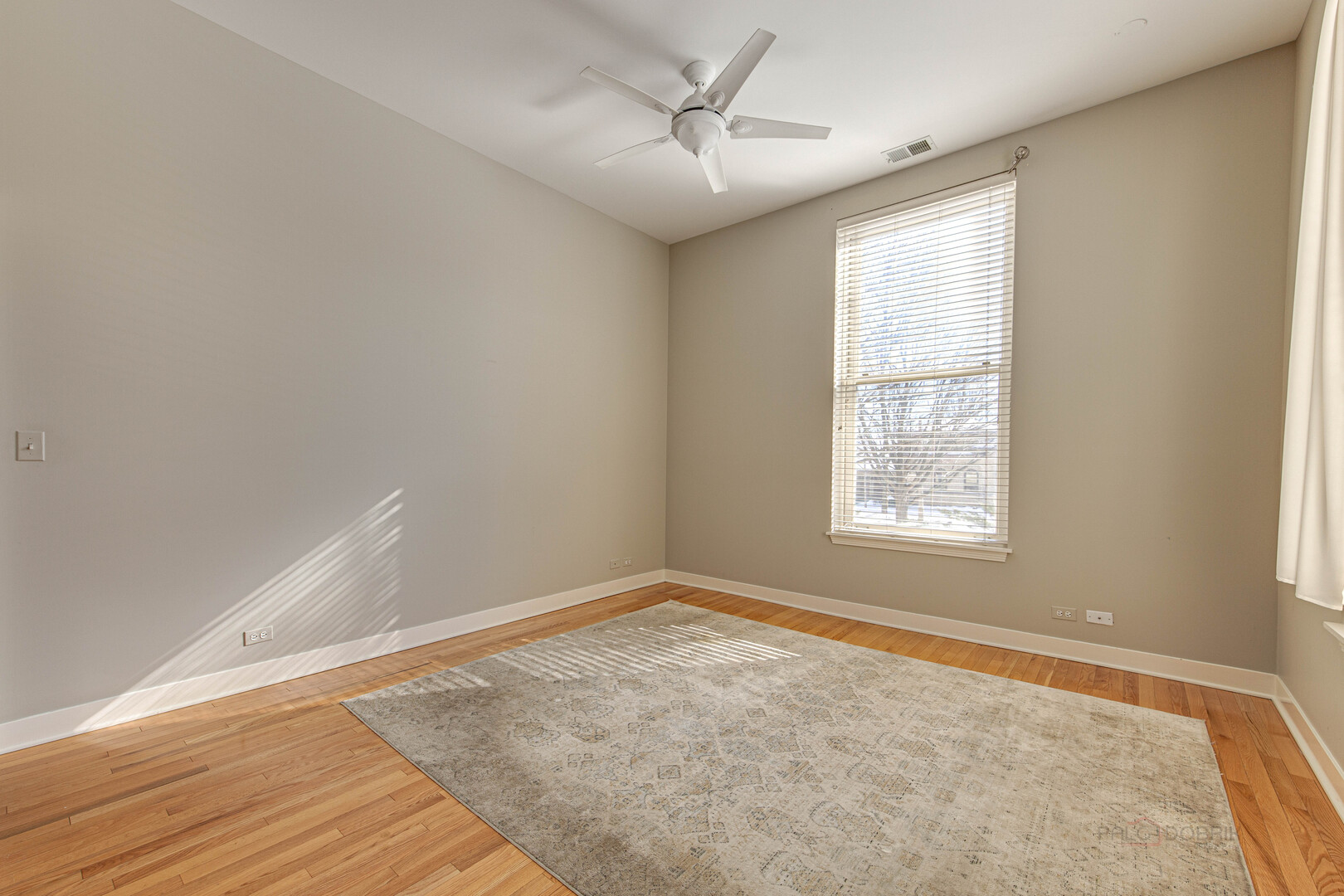 210 Leonard Wood #101, Highland Park, IL 60035