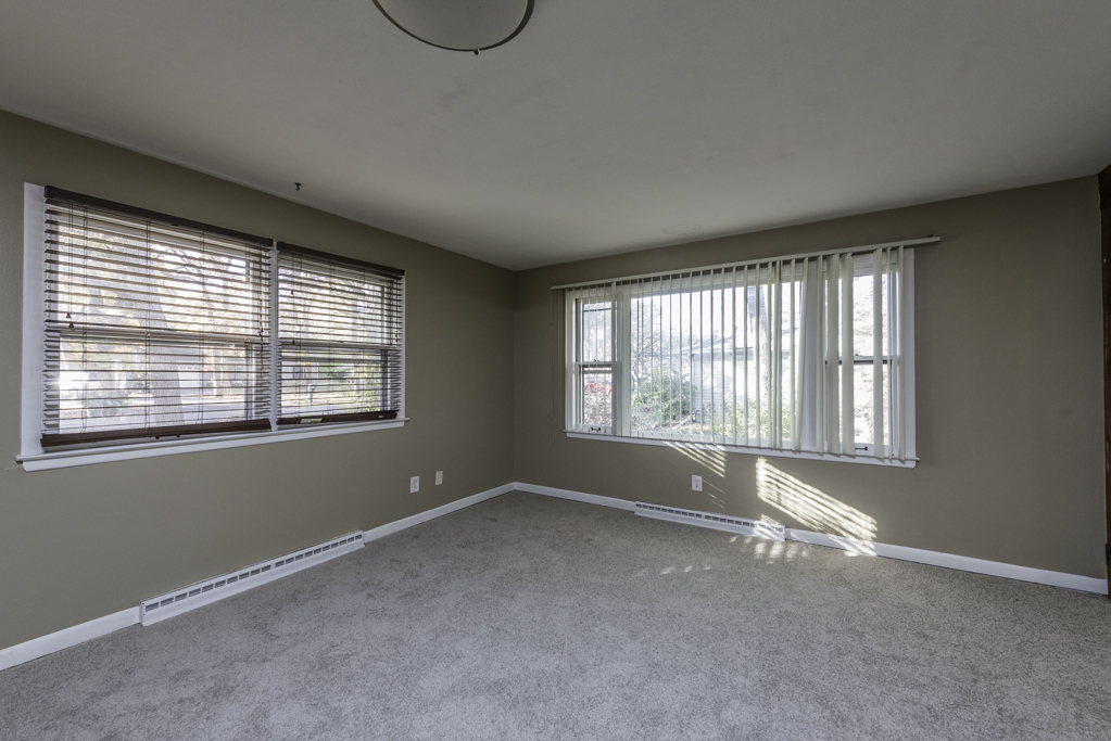 1339 Park Avenue, Winthrop Harbor, IL 60096