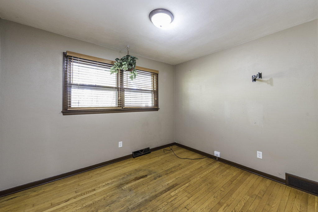 1339 Park Avenue, Winthrop Harbor, IL 60096