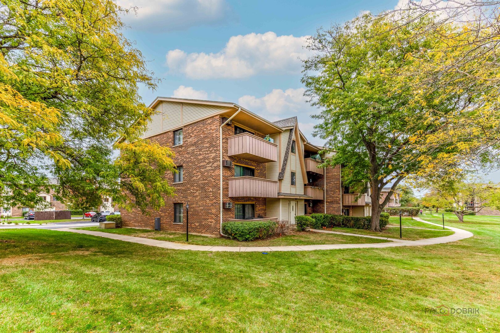 15 Echo Court #8, Vernon Hills, IL 60061