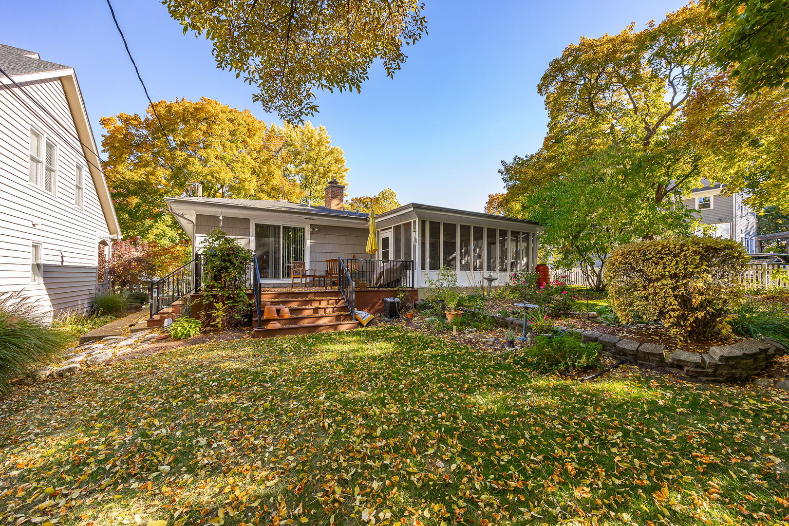 5252 Fairmount Avenue, Downers Grove, IL 60515