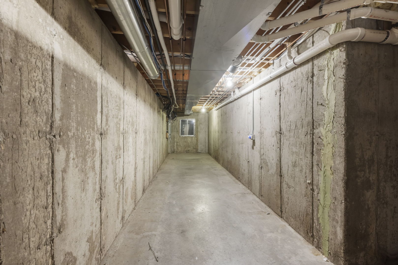 1375 Lakeside Lane, Morris, IL 60450