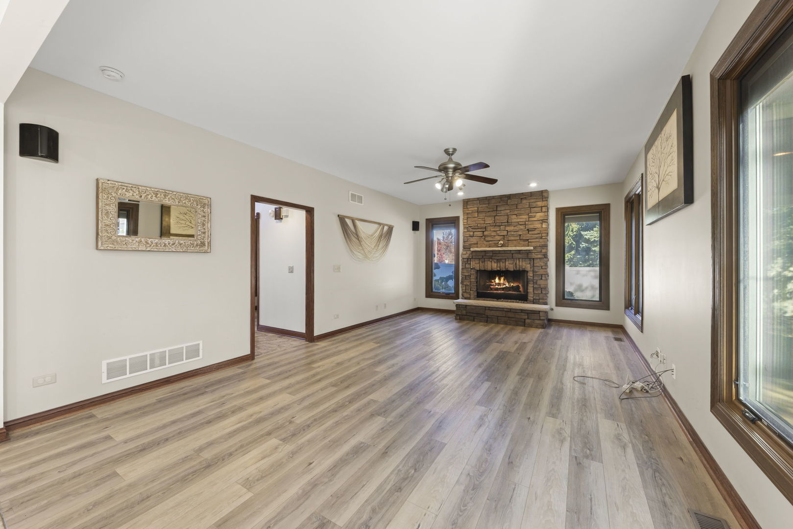 1375 Lakeside Lane, Morris, IL 60450