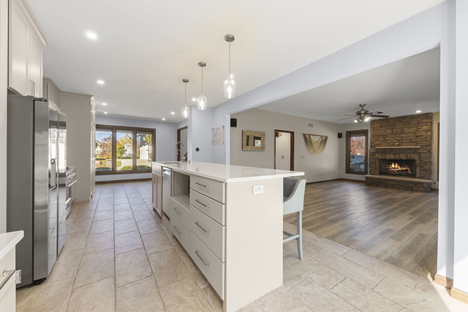 1375 Lakeside Lane, Morris, IL 60450