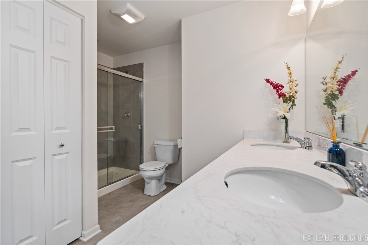 4105 Winslow Court, Aurora, IL 60504