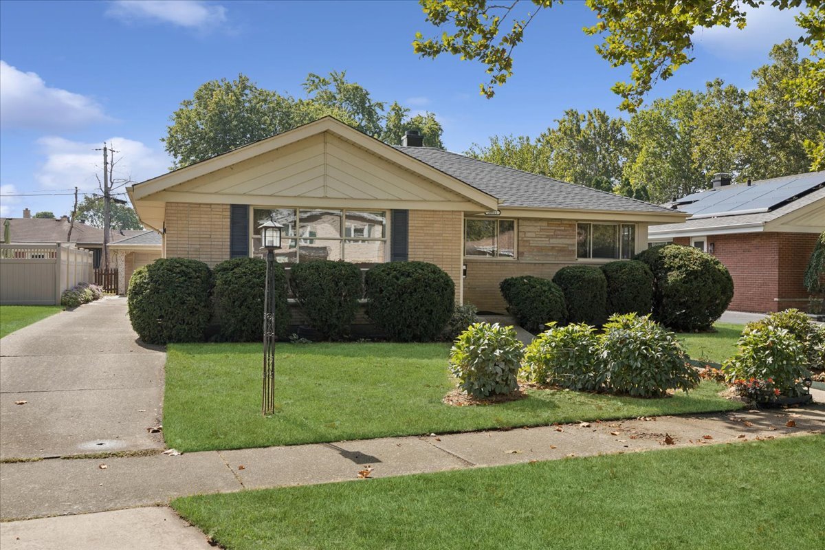 10511 Preston Street, Westchester, IL 60154