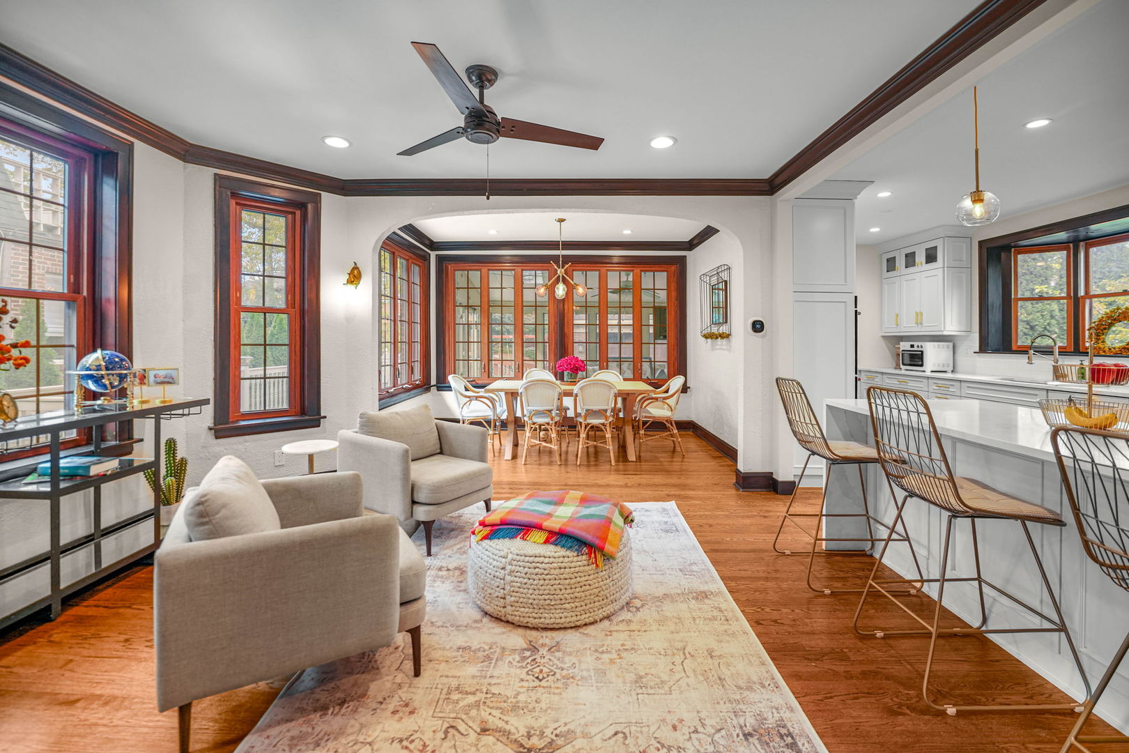 10022 S Seeley Avenue, Chicago, IL 60643