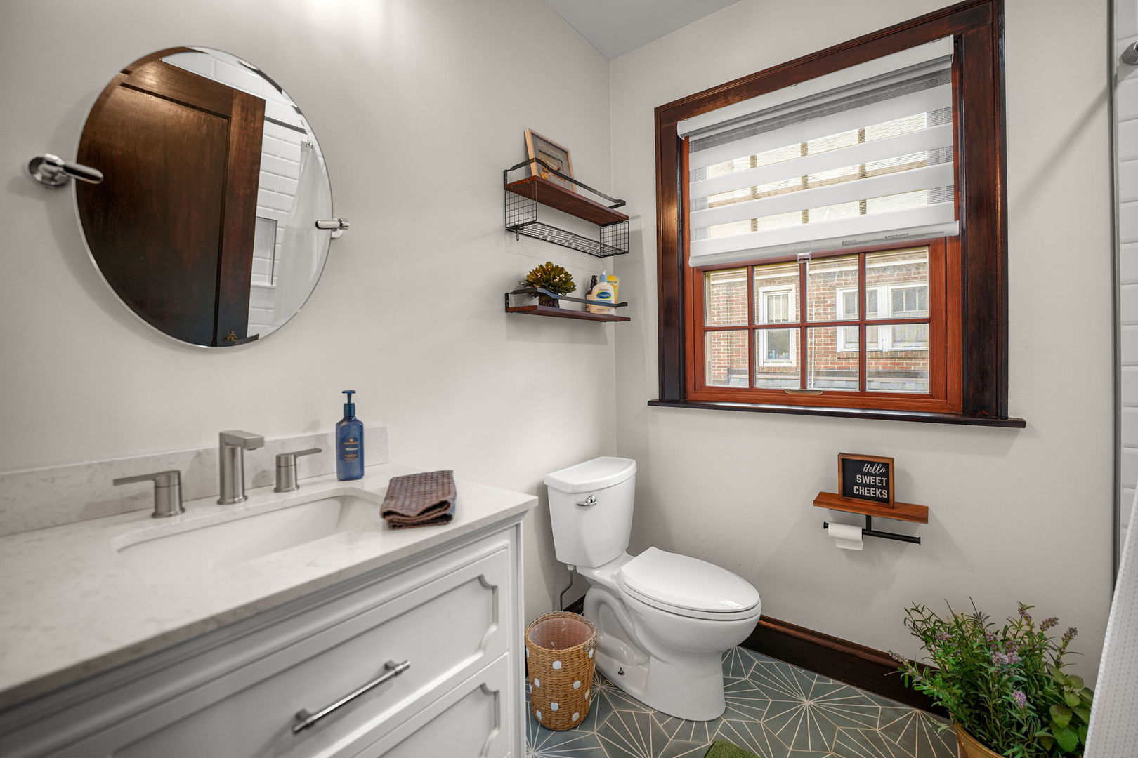 10022 S Seeley Avenue, Chicago, IL 60643