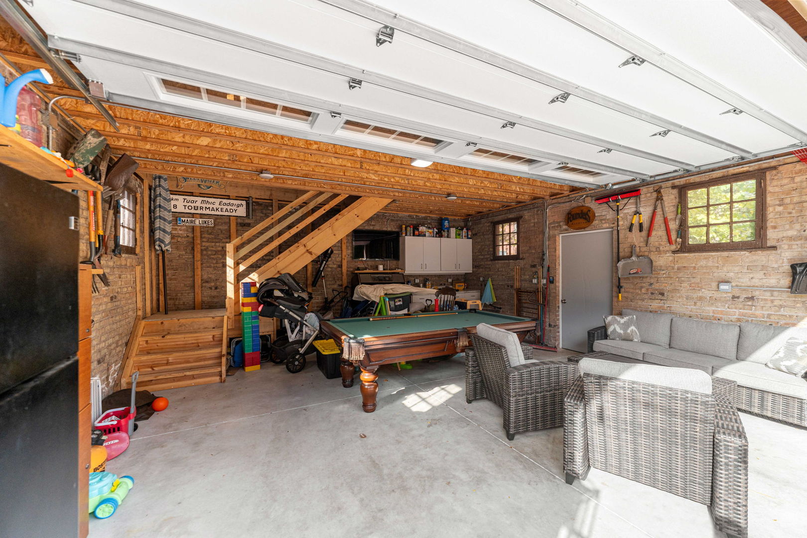 10022 S Seeley Avenue, Chicago, IL 60643