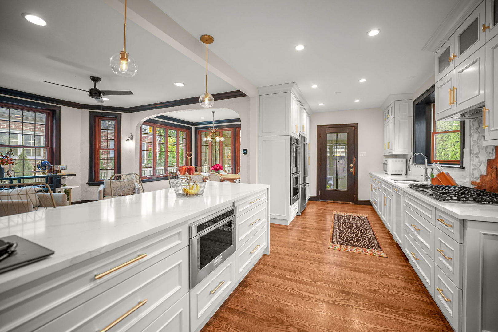 10022 S Seeley Avenue, Chicago, IL 60643