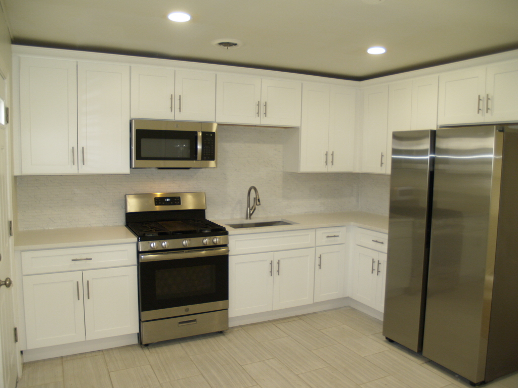 2069 217th Street, Sauk Village, IL 60411