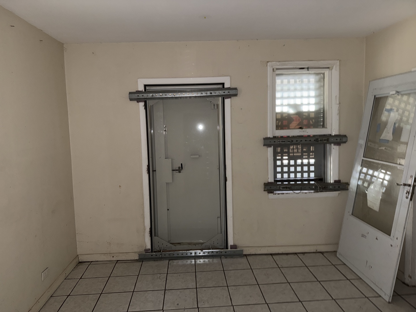 962 Oliver Avenue, Aurora, IL 60506