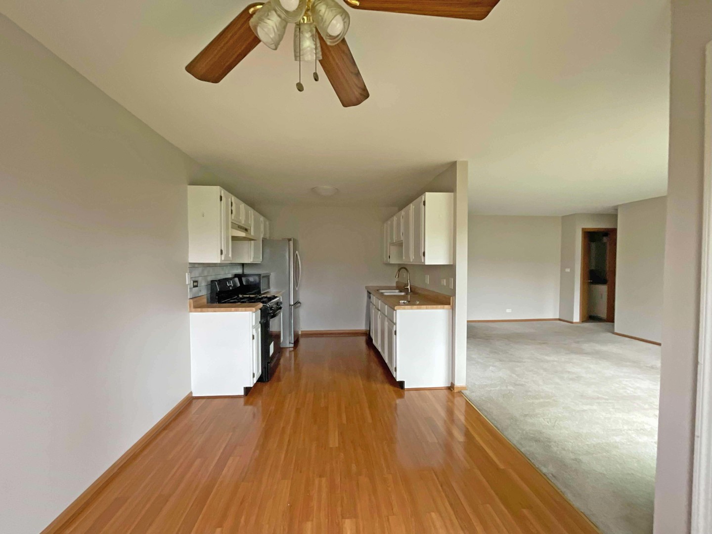 328 Mulberry Court #A2, Bartlett, IL 60103