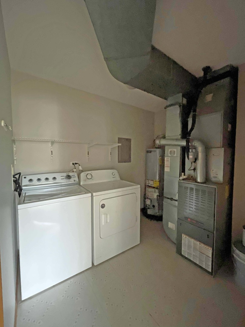 328 Mulberry Court #A2, Bartlett, IL 60103