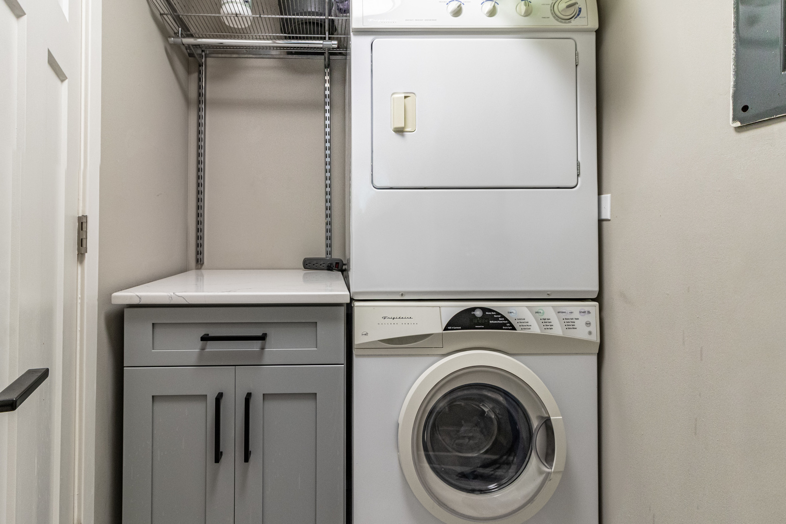 922 N Milwaukee Avenue #A, Libertyville, IL 60048