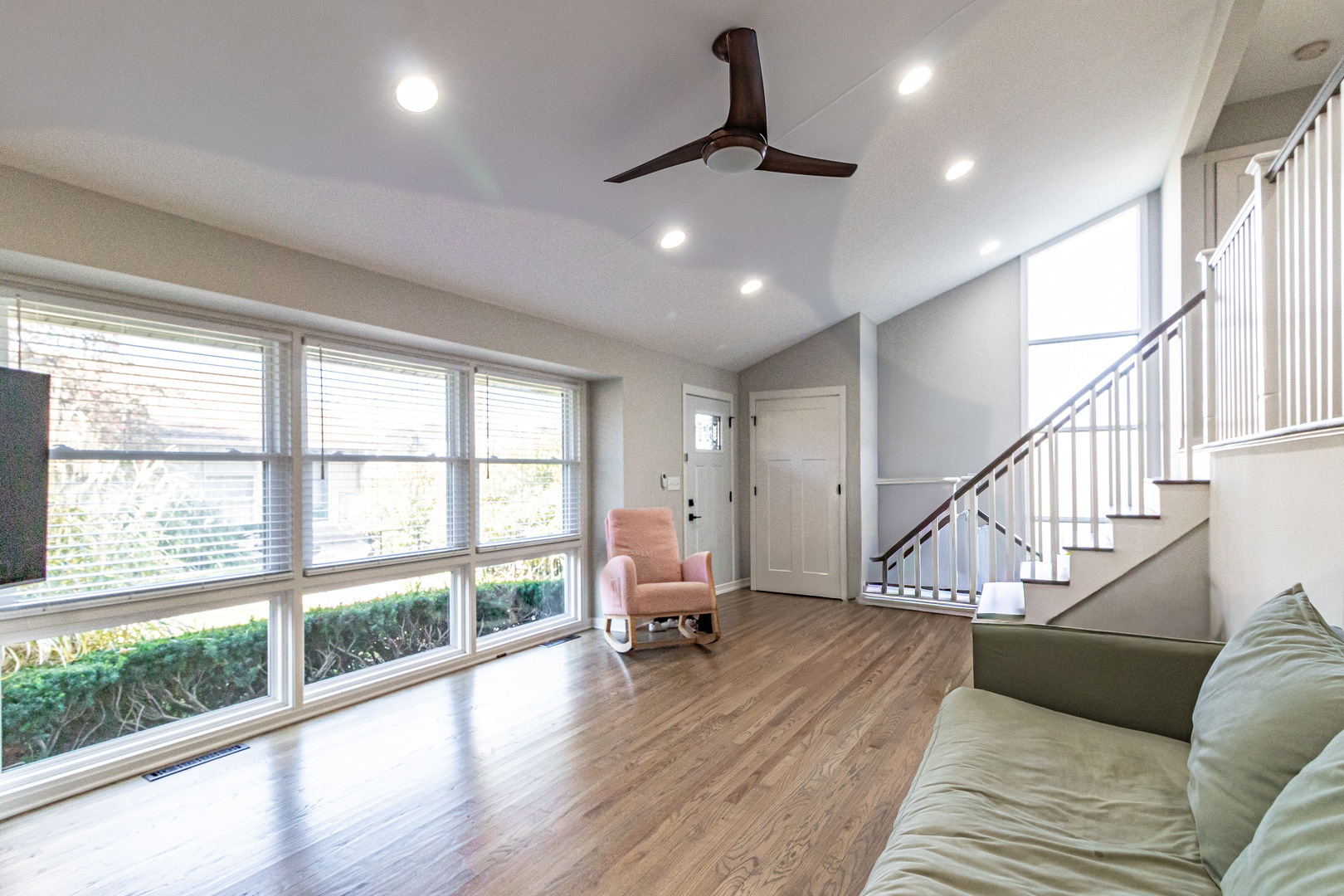 922 N Milwaukee Avenue #A, Libertyville, IL 60048