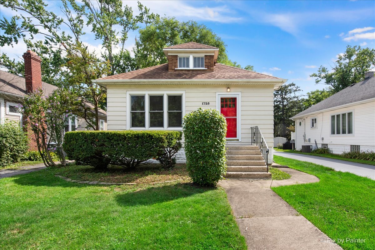 1725 Cedar Road, Homewood, IL 60430