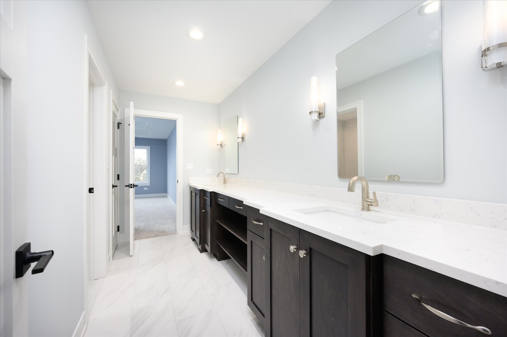 570 S Parkside Avenue, Elmhurst, IL 60126