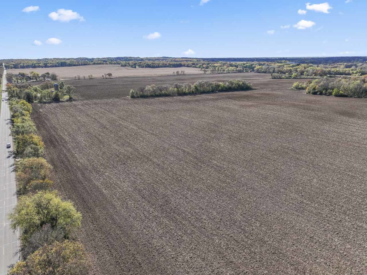 10330 336th Avenue, Randall, WI 53181