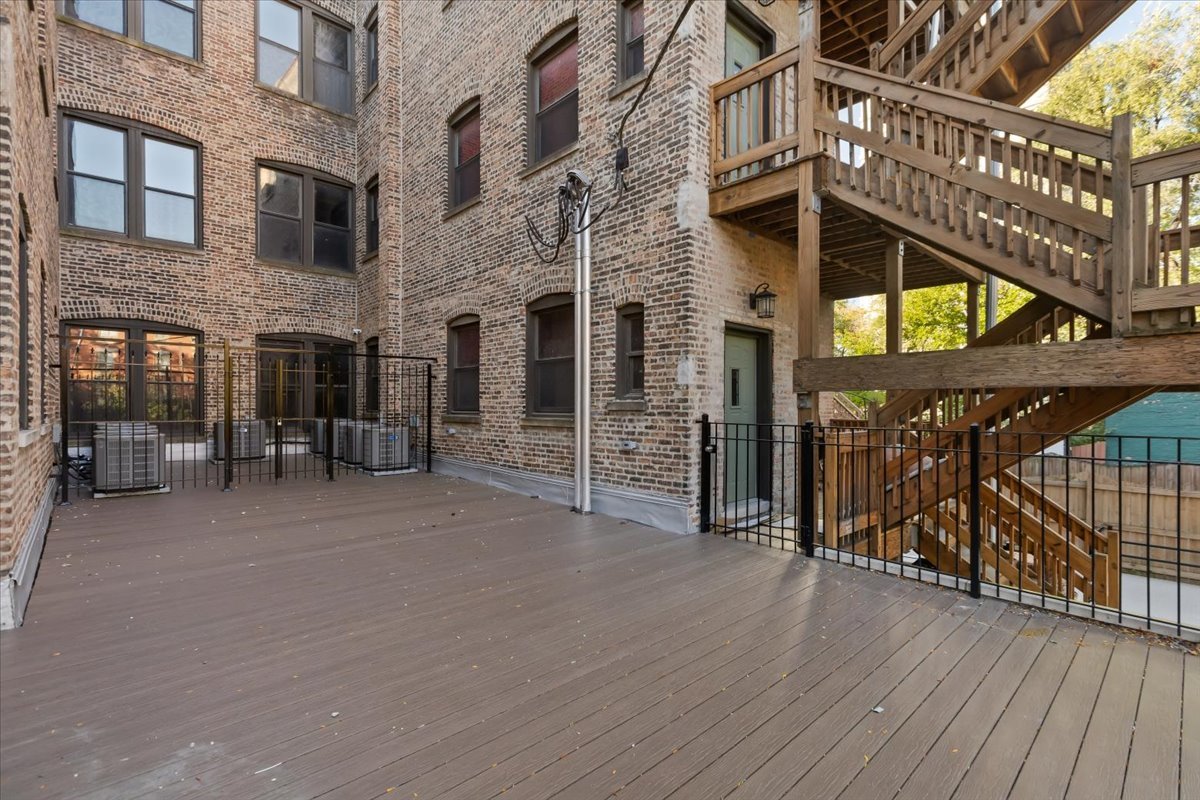 442-444 E 48th Street #2E, Chicago, IL 60616