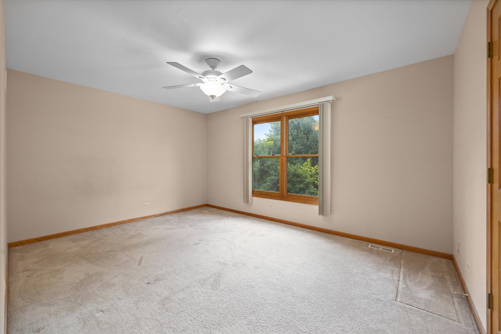 442 Mallard Point Drive, North Aurora, IL 60542