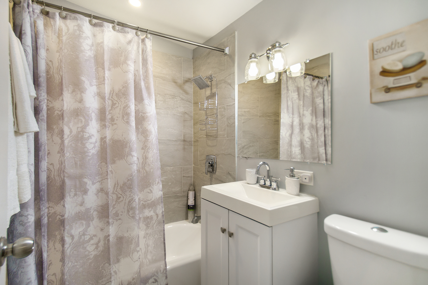 63 S Main Street, Glen Ellyn, IL 60137