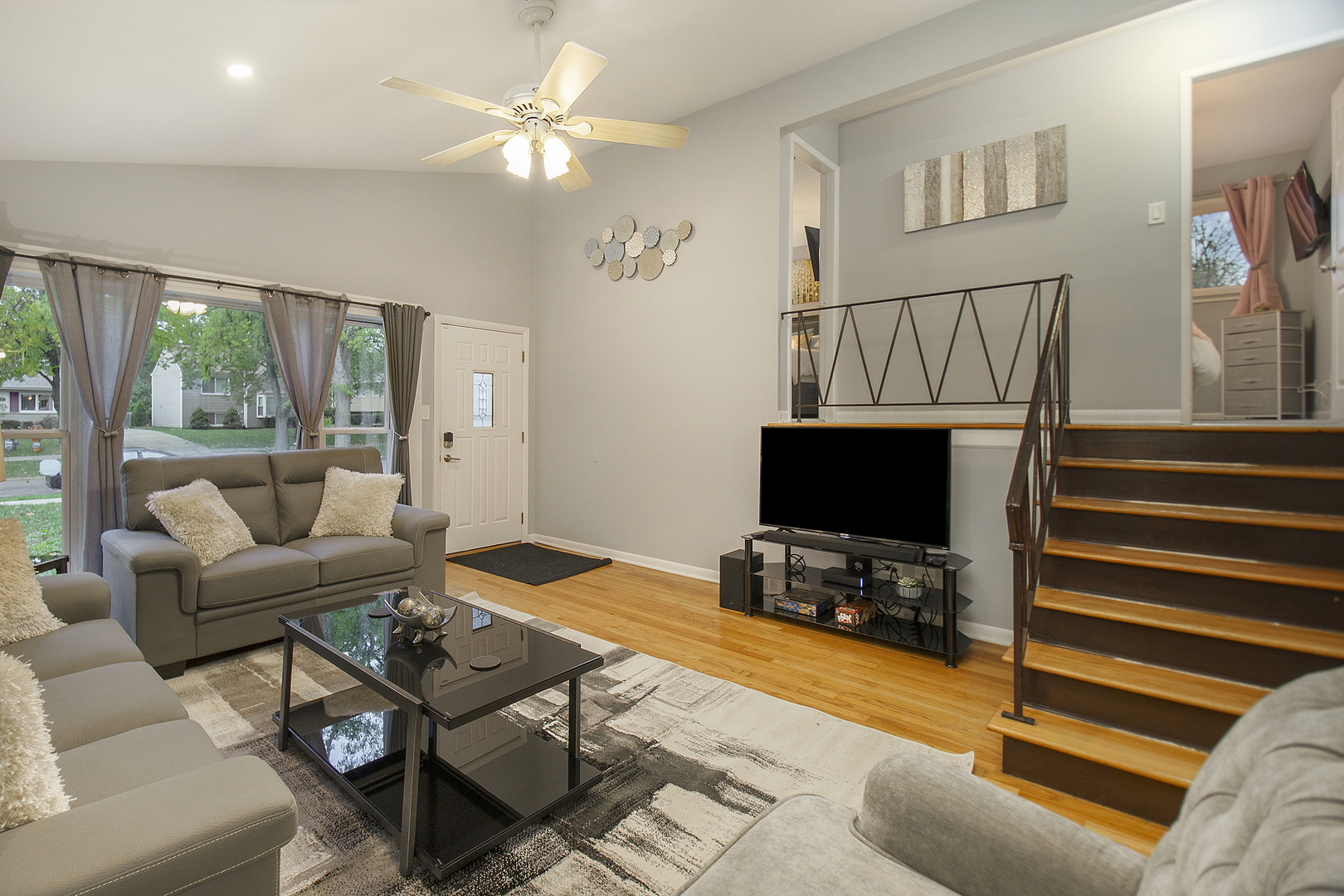 63 S Main Street, Glen Ellyn, IL 60137