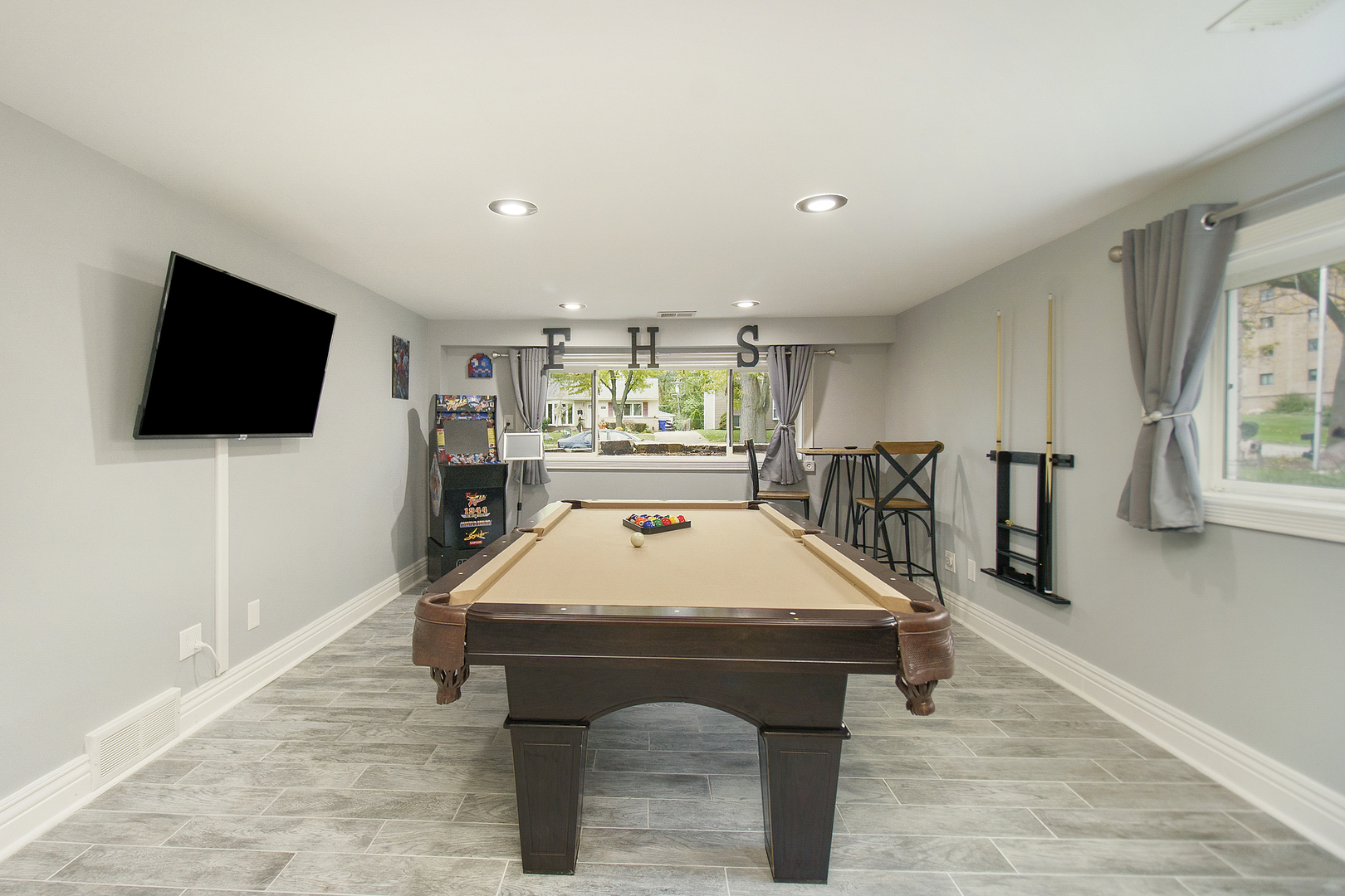 63 S Main Street, Glen Ellyn, IL 60137