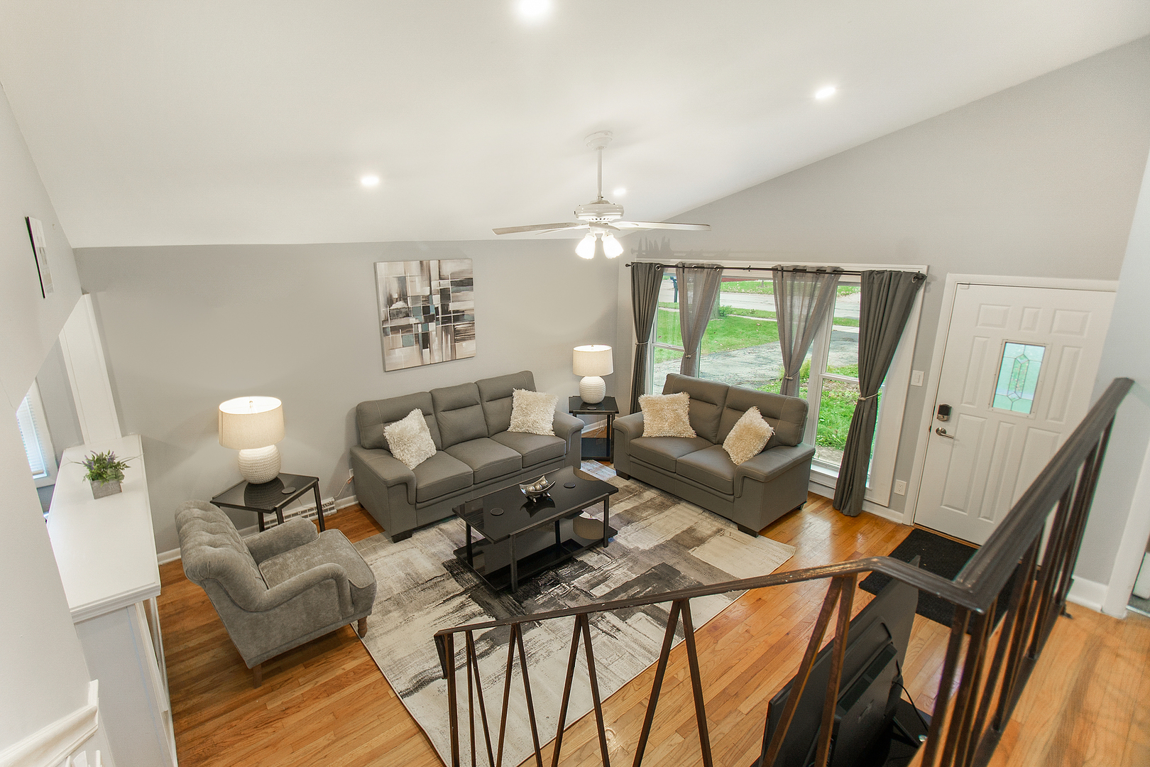 63 S Main Street, Glen Ellyn, IL 60137