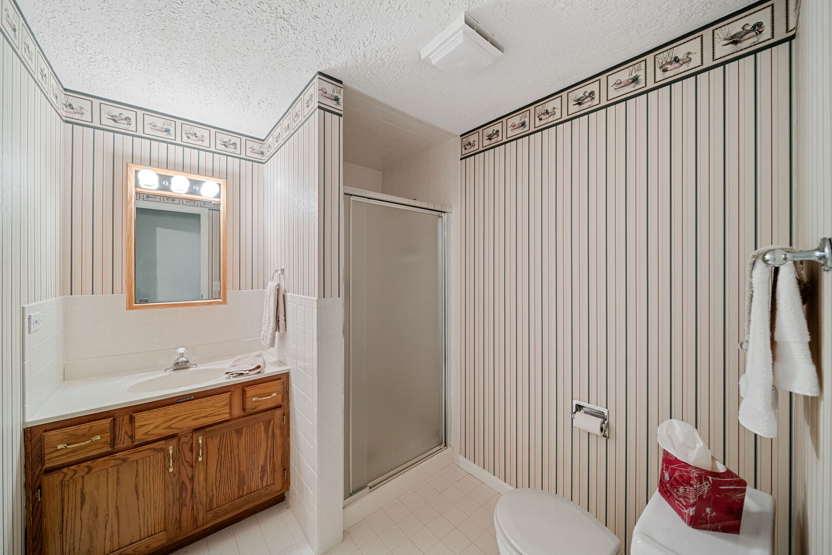 701 N Victoria Drive, Palatine, IL 60074