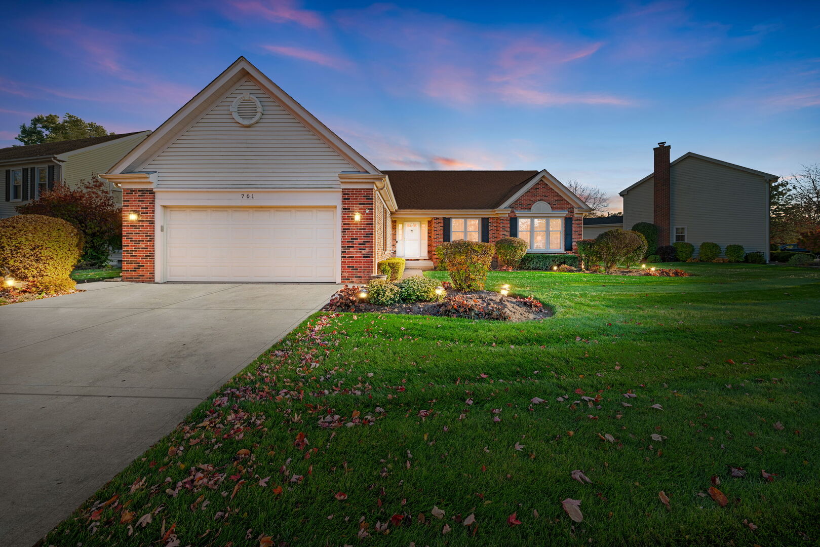 701 N Victoria Drive, Palatine, IL 60074