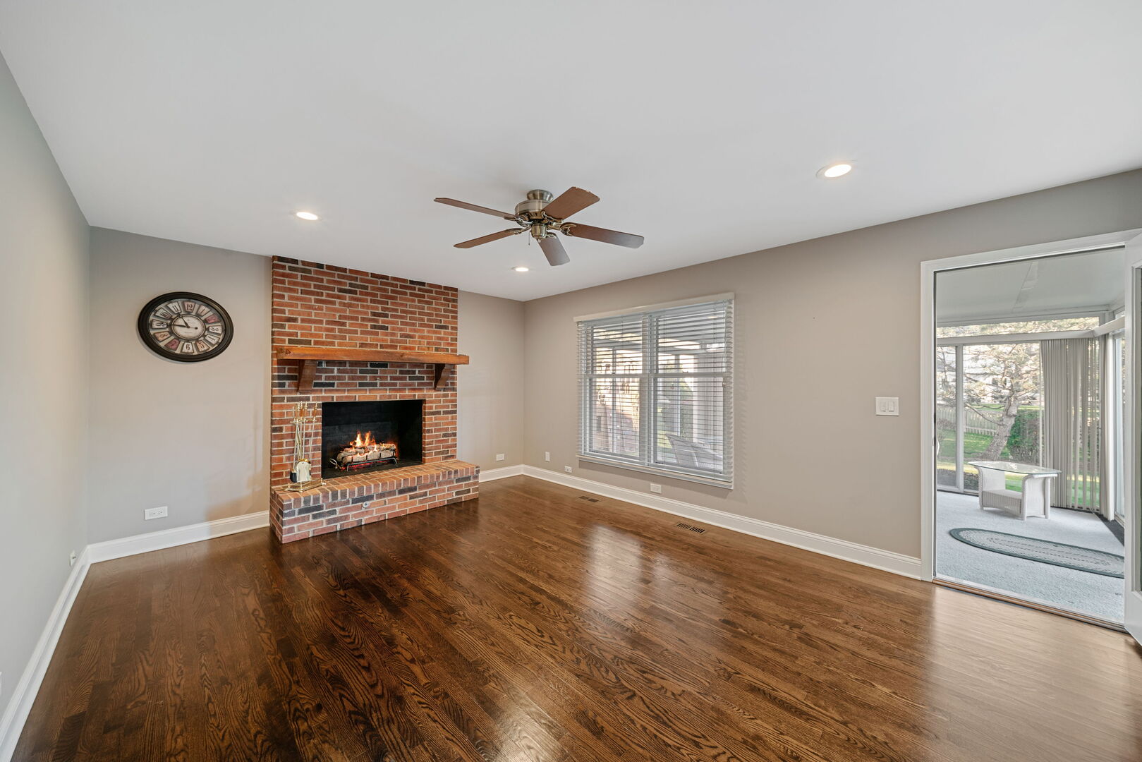 701 N Victoria Drive, Palatine, IL 60074