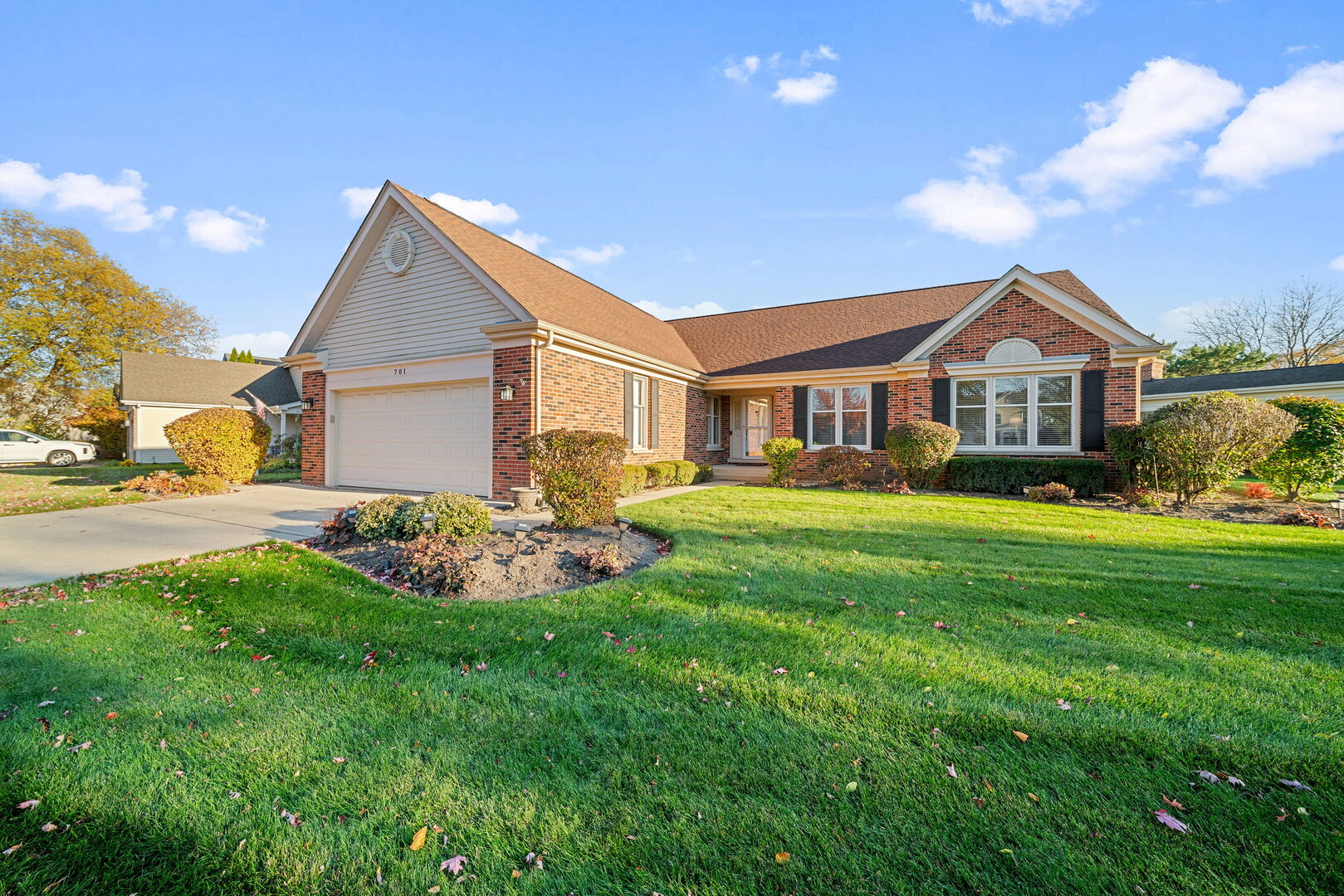 701 N Victoria Drive, Palatine, IL 60074