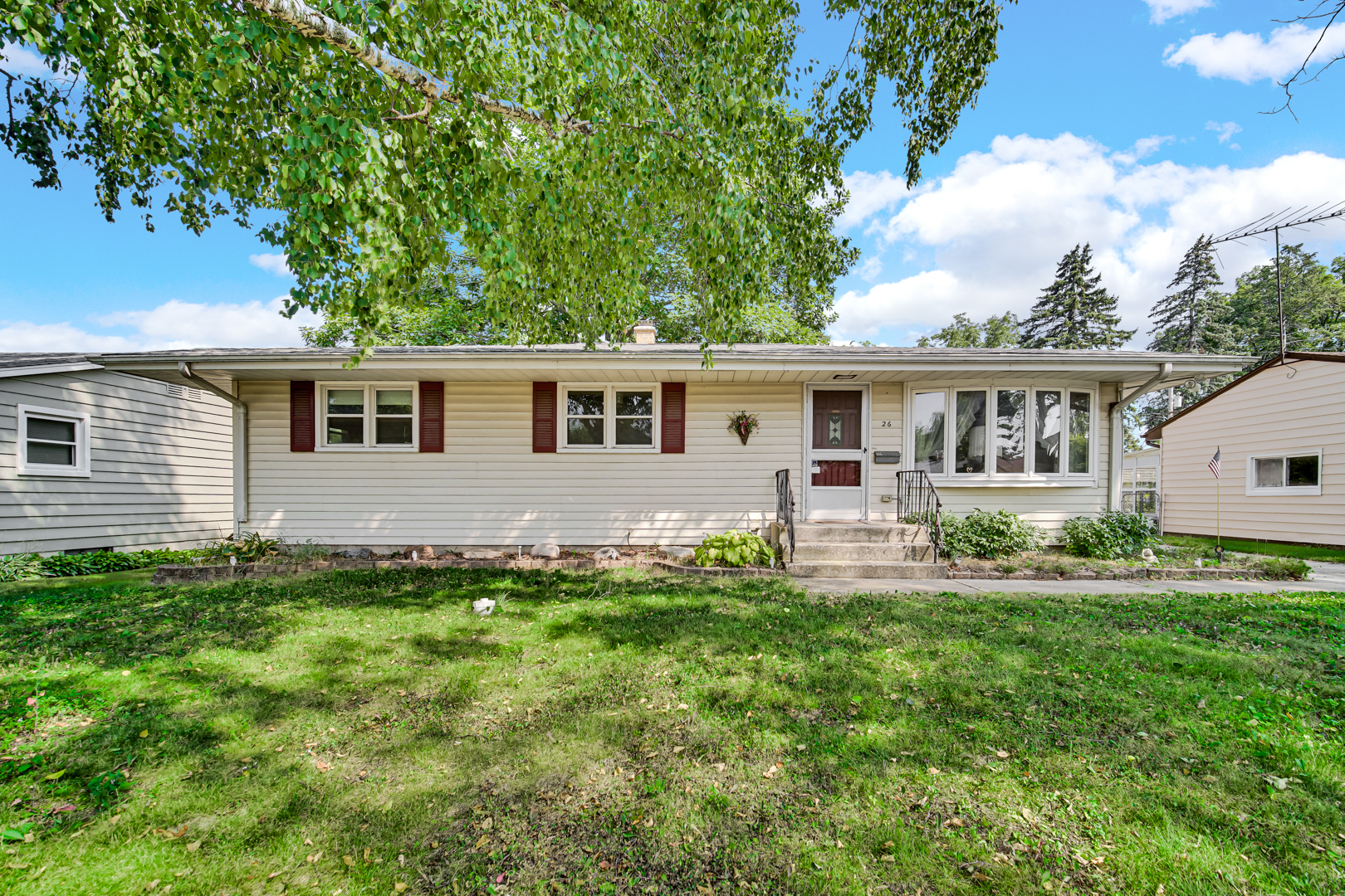 26 Wagner Drive, Cary, IL 60013