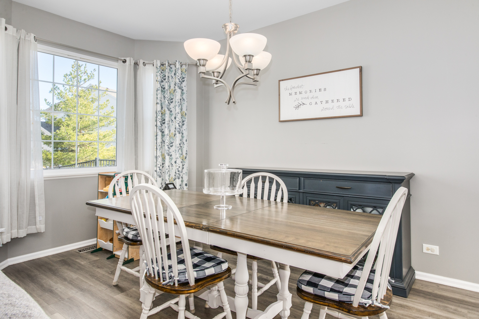 857 Great Falls Drive, Volo, IL 60073