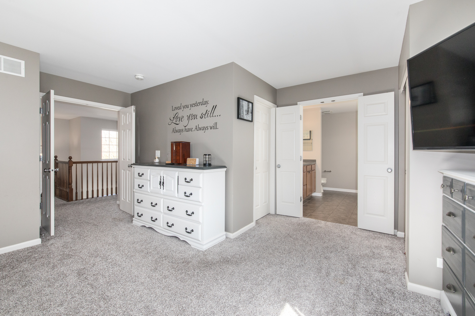 857 Great Falls Drive, Volo, IL 60073