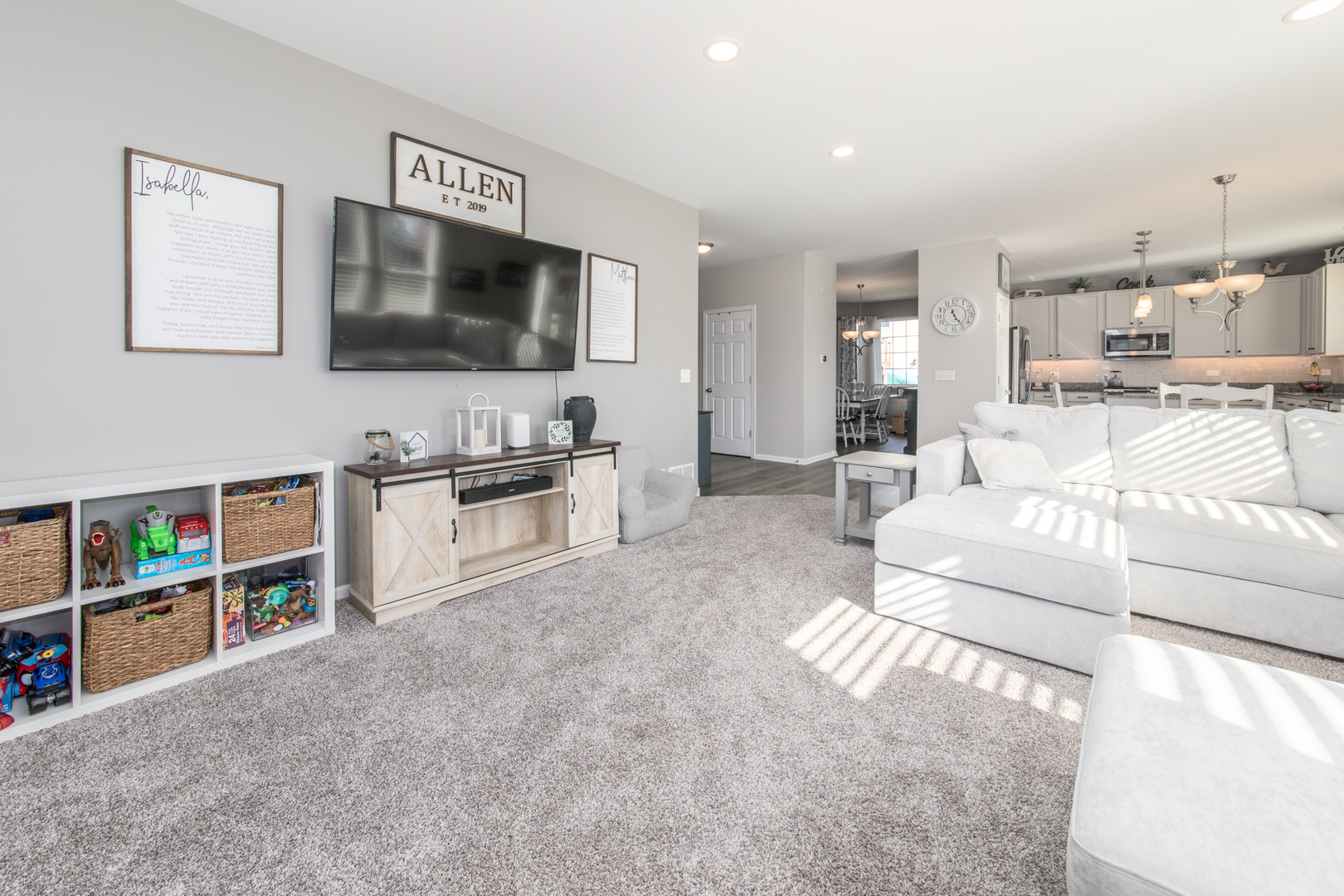 857 Great Falls Drive, Volo, IL 60073