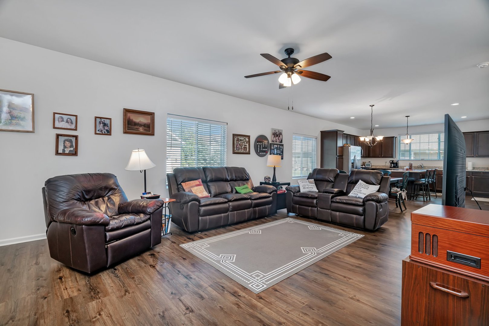 25626 S Geraldine Court, Channahon, IL 60410