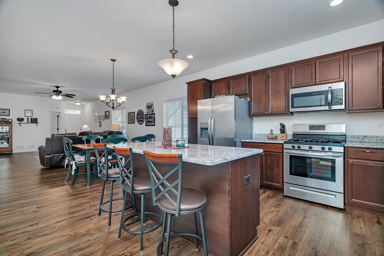 25626 S Geraldine Court, Channahon, IL 60410