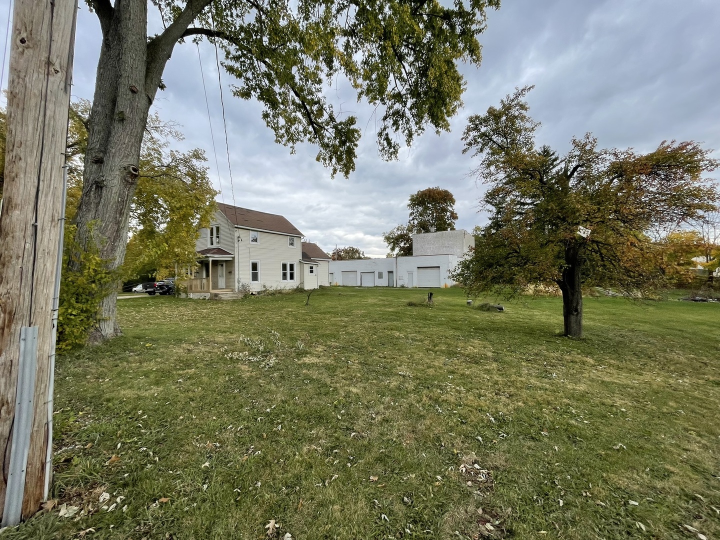 912 Lind Avenue, Joliet, IL 60432