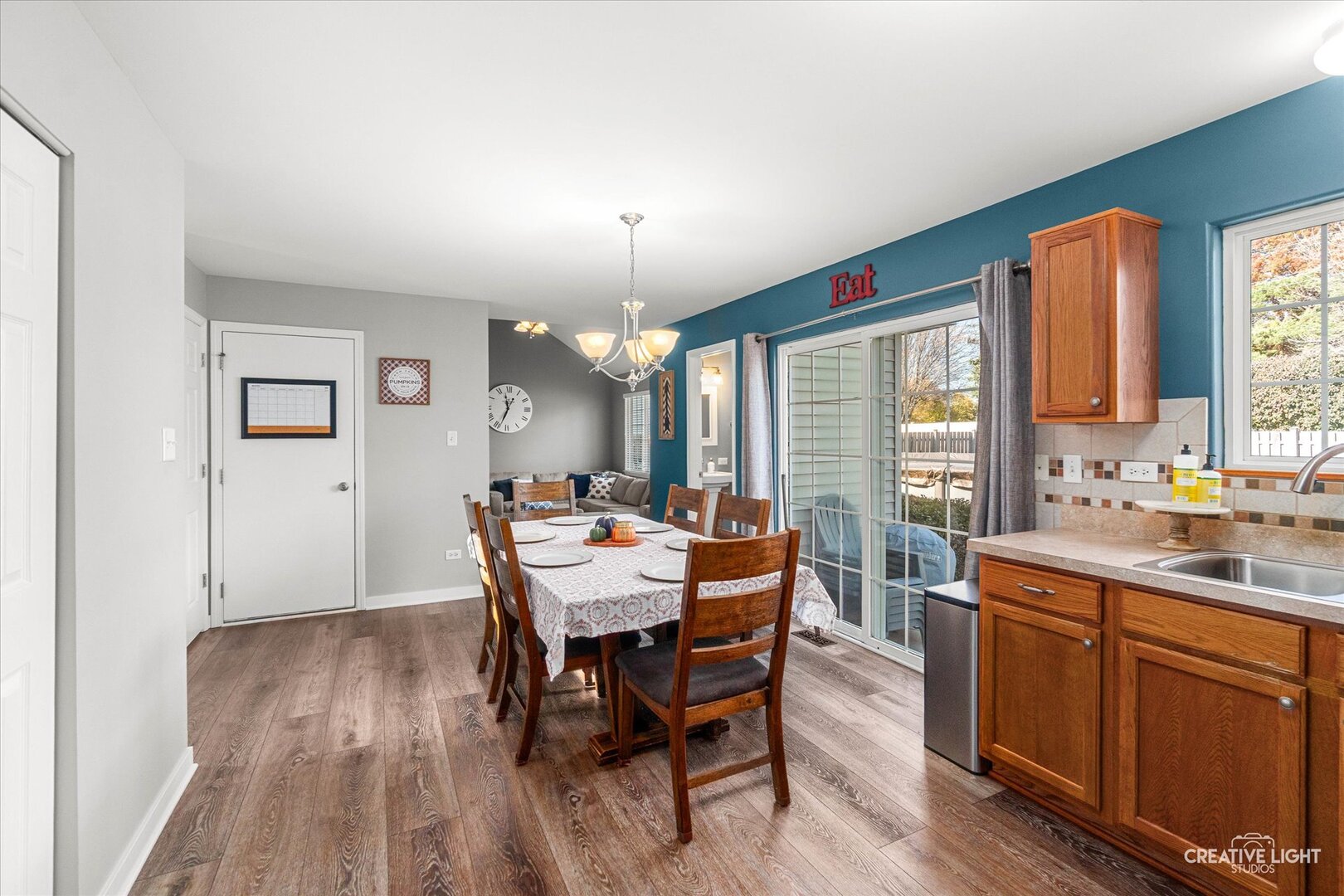 6113 Oldcreek Lane, Joliet, IL 60431