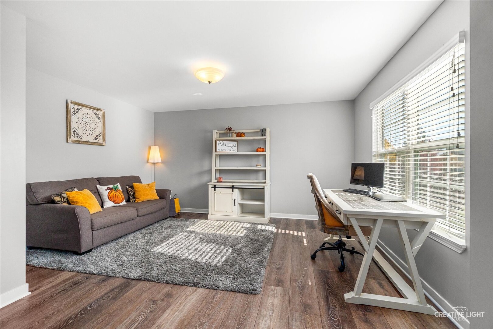 6113 Oldcreek Lane, Joliet, IL 60431