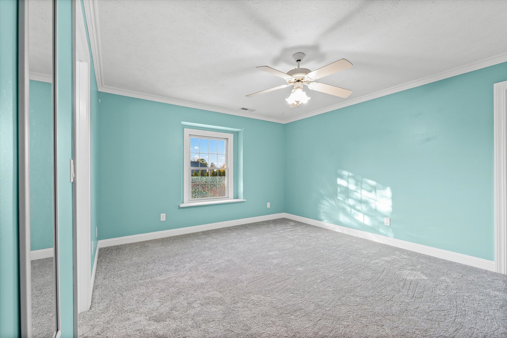 1 Windsong Way, Bloomington, IL 61704