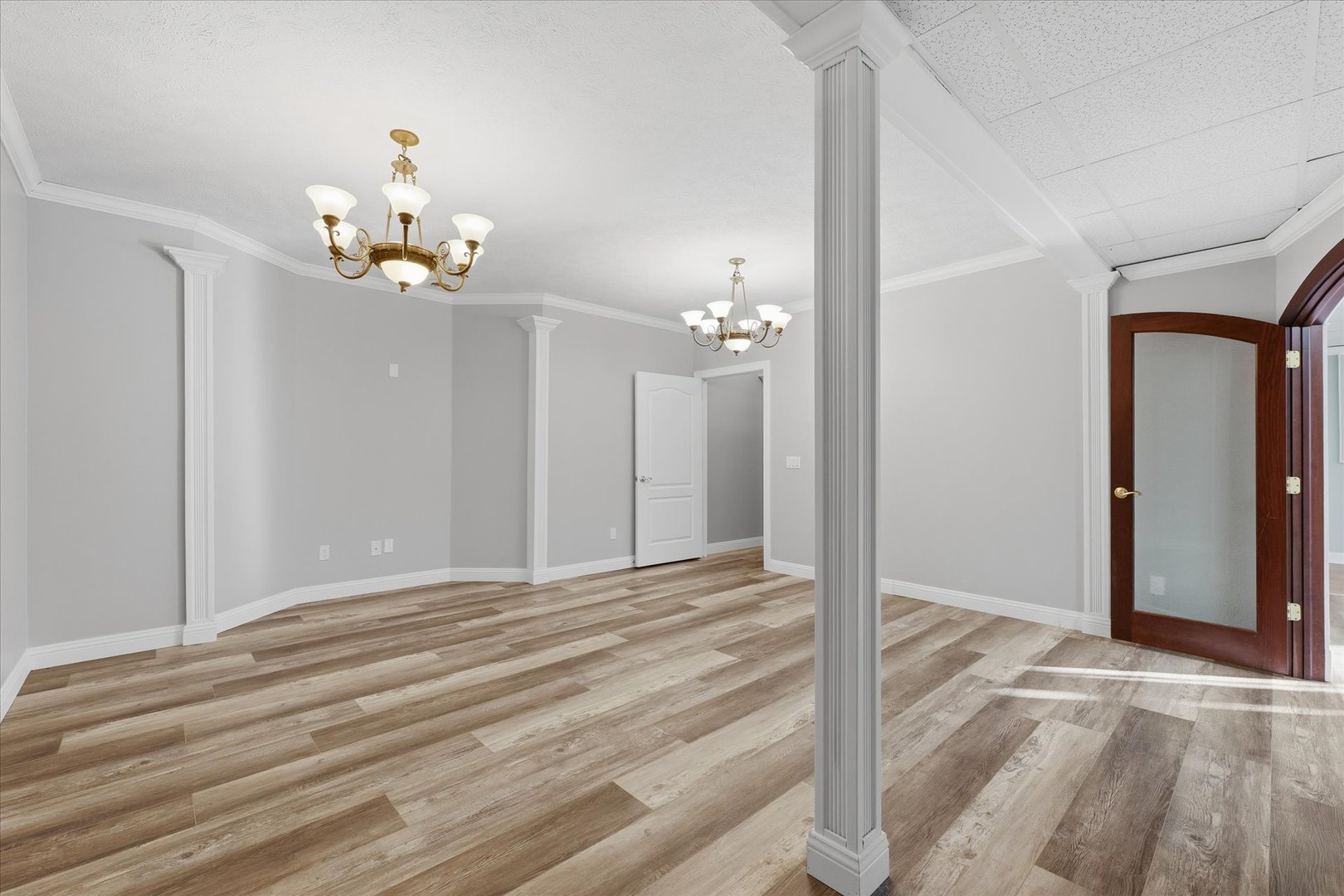 1 Windsong Way, Bloomington, IL 61704