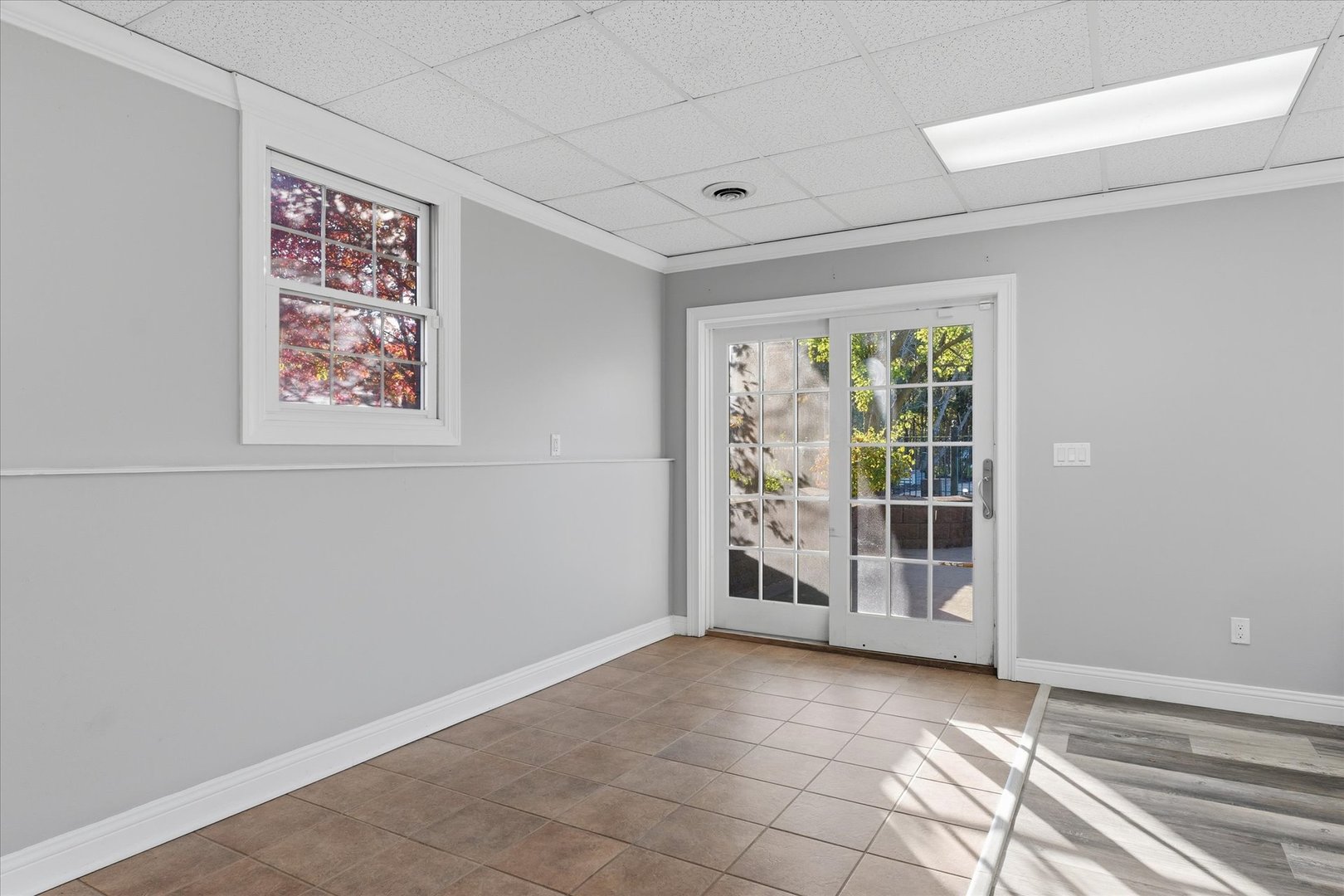 1 Windsong Way, Bloomington, IL 61704