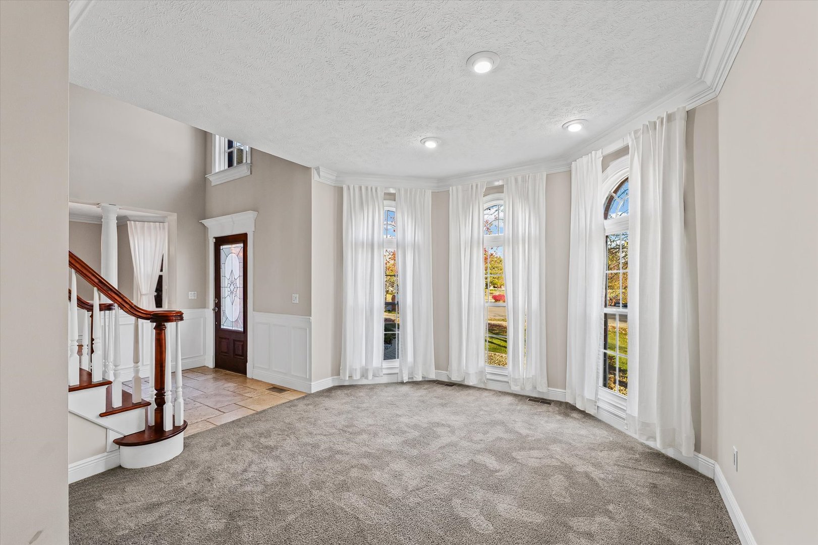 1 Windsong Way, Bloomington, IL 61704