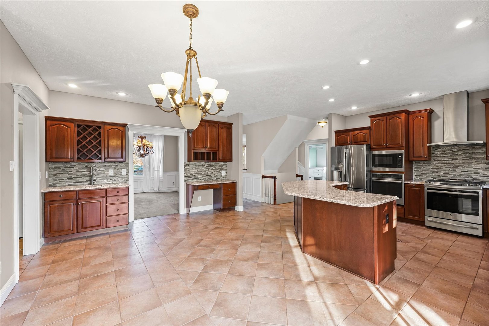 1 Windsong Way, Bloomington, IL 61704