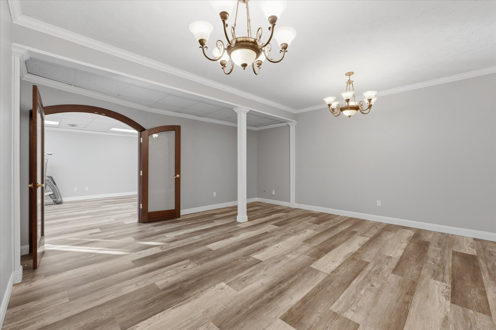 1 Windsong Way, Bloomington, IL 61704